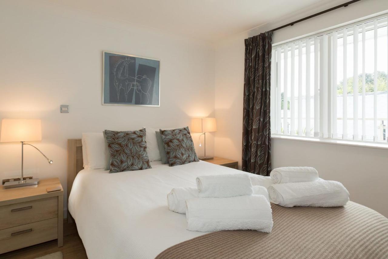 The Point Villa St Ives Екстериор снимка