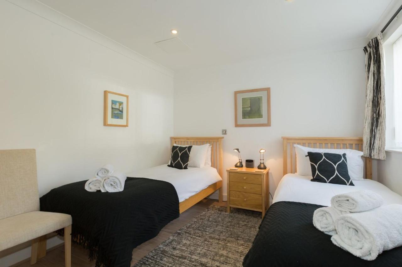 The Point Villa St Ives Екстериор снимка