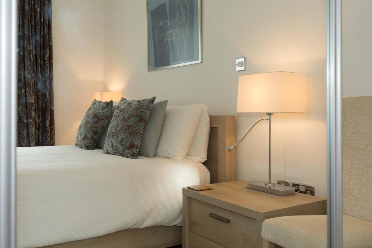 The Point Villa St Ives Екстериор снимка